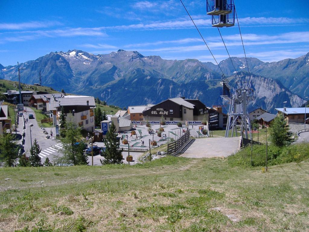 Langley Hotel Le Petit Prince Alpe d'Huez Exterior foto